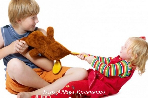 Як навчити дитину ділитися іграшками – 6 порад батькам